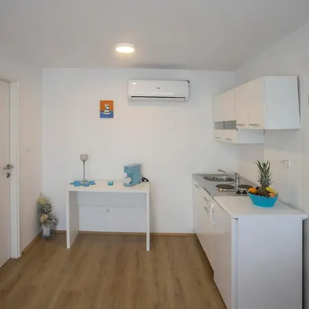 בקתה Beachfront Mobile Homes Village