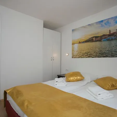 Beachfront Mobile Homes Village Chalet *